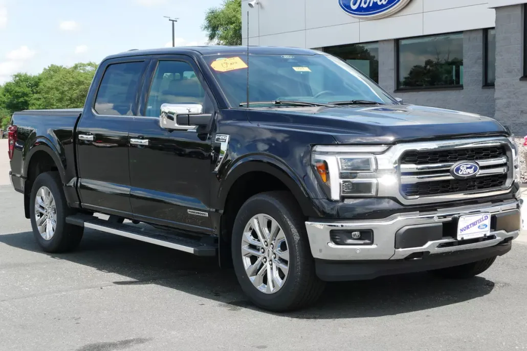 2025 Ford F-150 Lariat photo 1