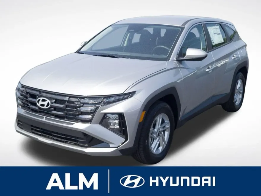 2025 Hyundai Tucson SE photo 1