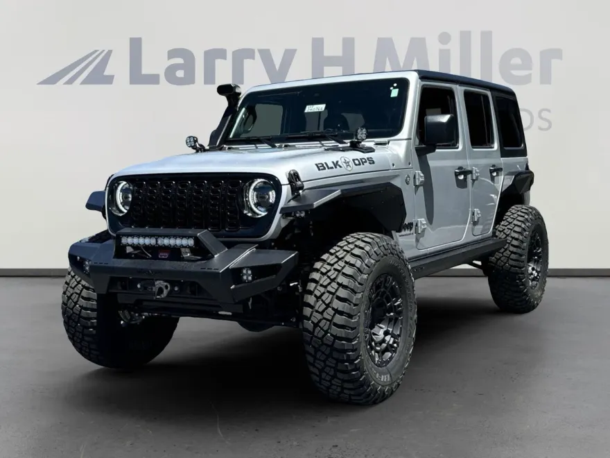 2024 Jeep Wrangler Willys Sport photo 1