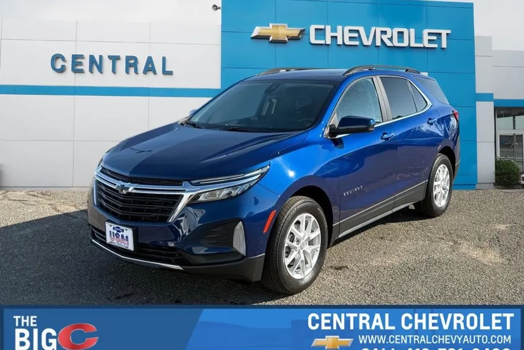 2022 Chevrolet Equinox LT photo 1