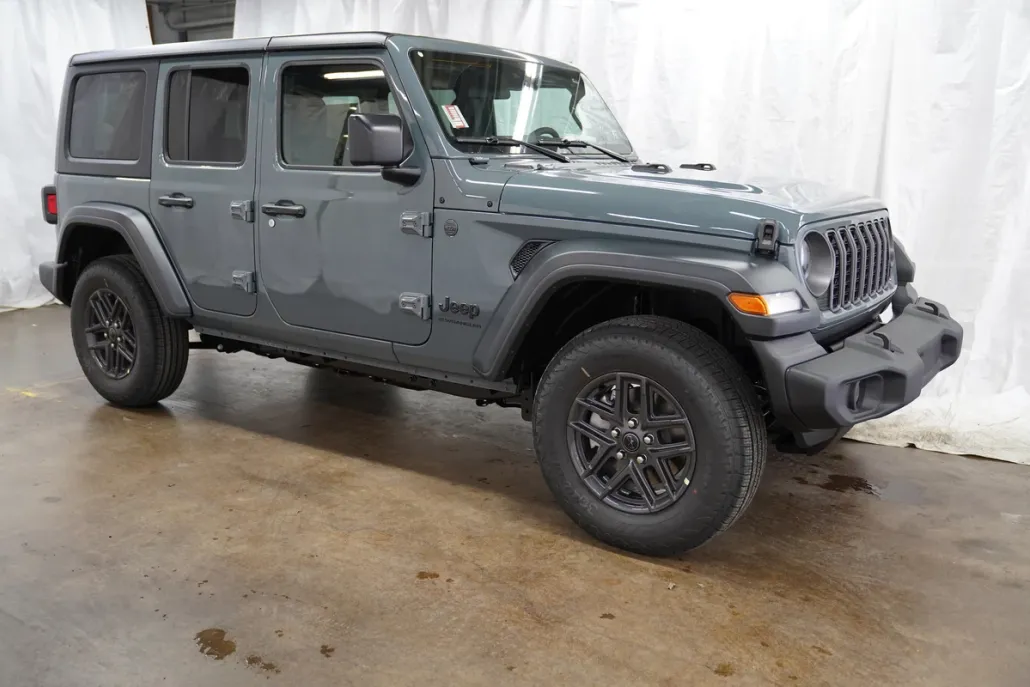 2025 Jeep Wrangler Sport S photo 1
