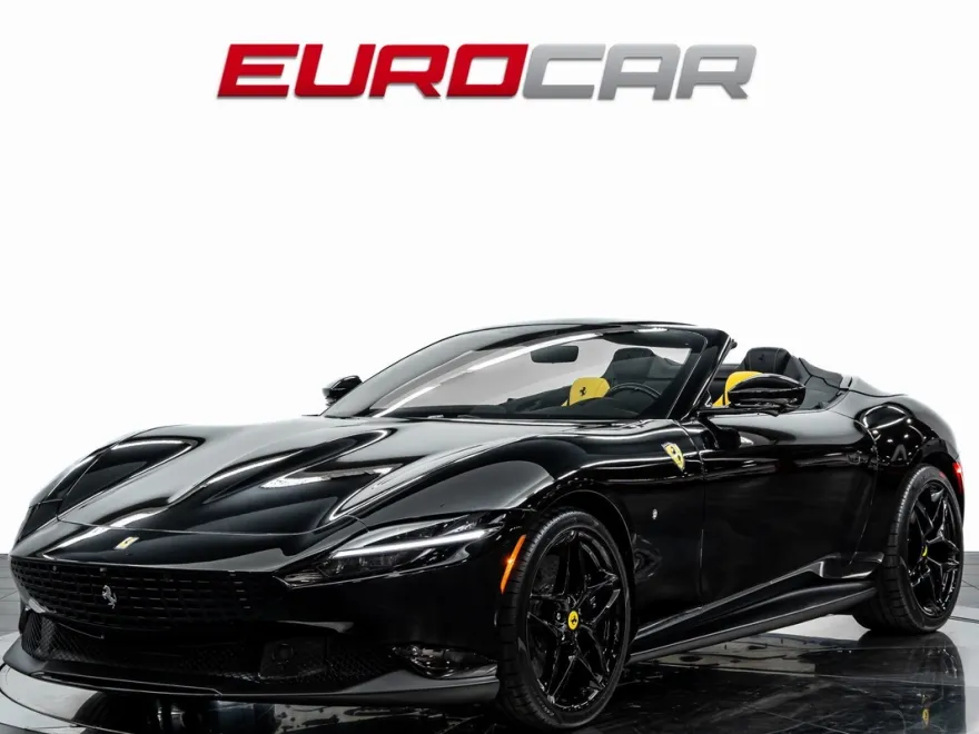 2025 Ferrari Roma Base photo 1