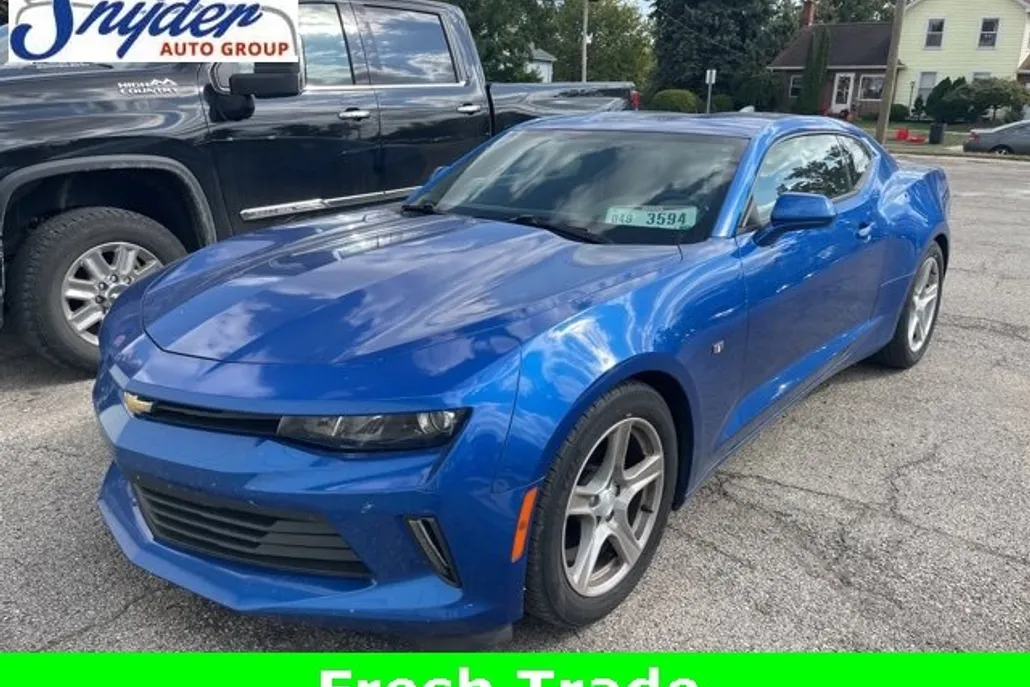 2018 Chevrolet Camaro 1LS 1LT photo 1