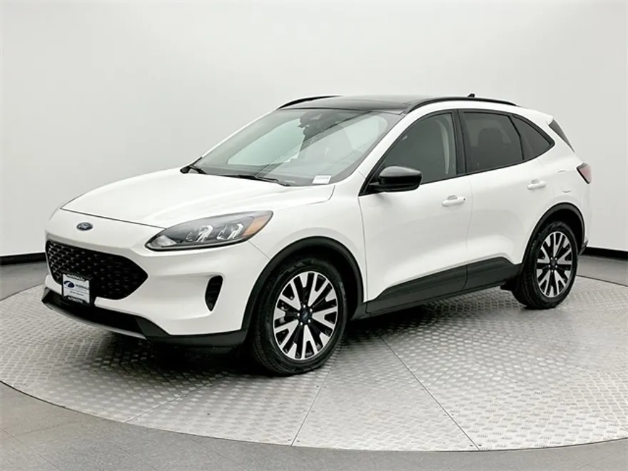 2020 Ford Escape SE Sport Hybrid photo 1