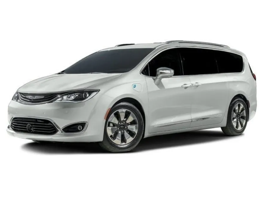2018 Chrysler Pacifica Hybrid Touring L photo 1