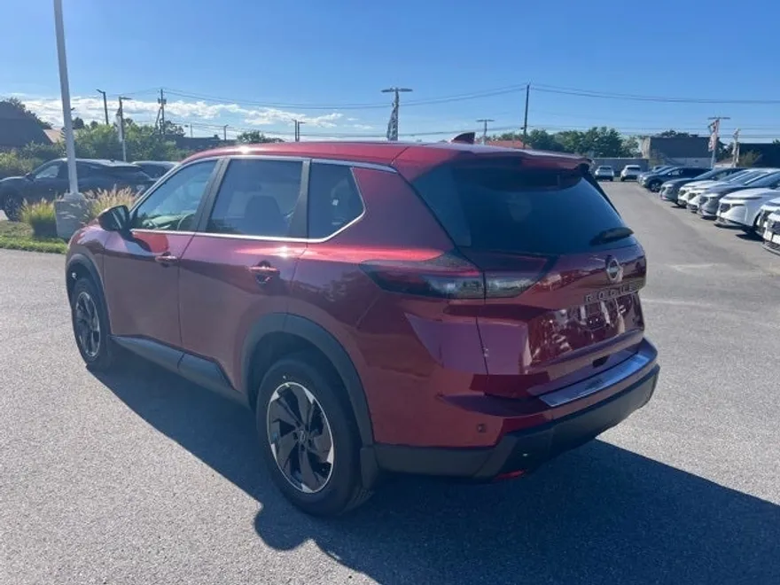 2026 Nissan Rogue SV photo 1