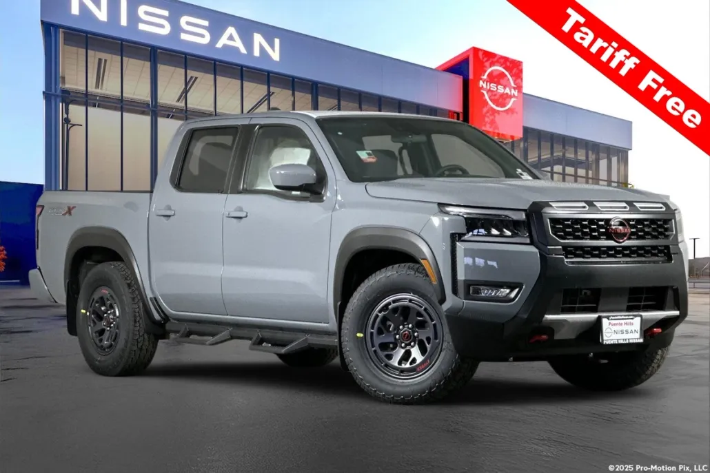 2025 Nissan Frontier PRO-X photo 1