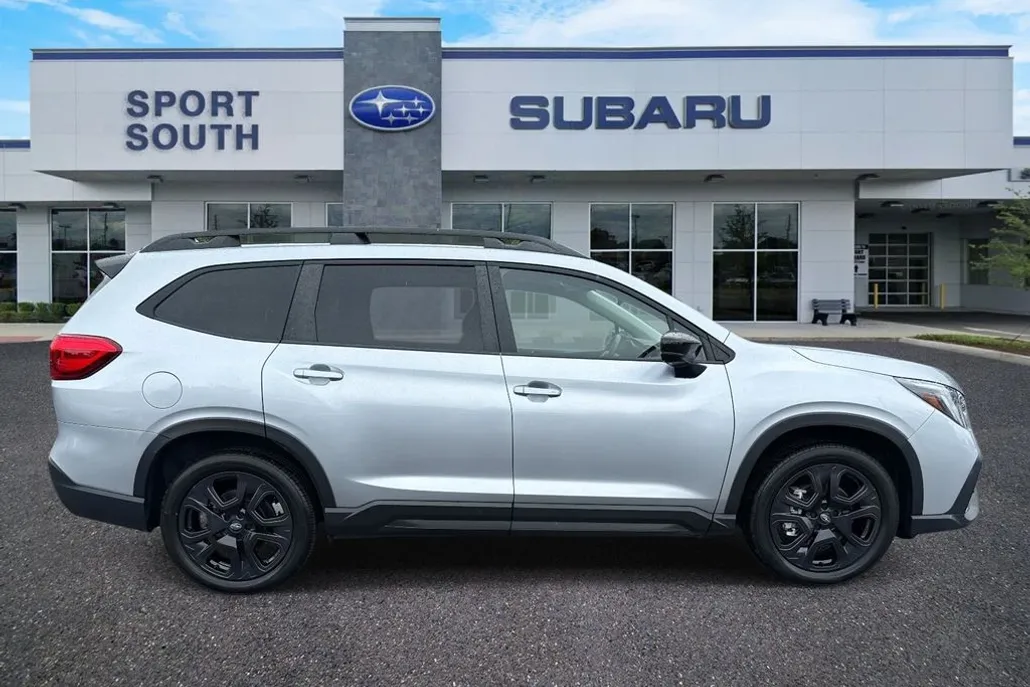 2024 Subaru Ascent Onyx Edition photo 1