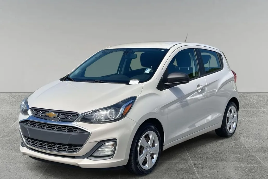 2020 Chevrolet Spark LS photo 1