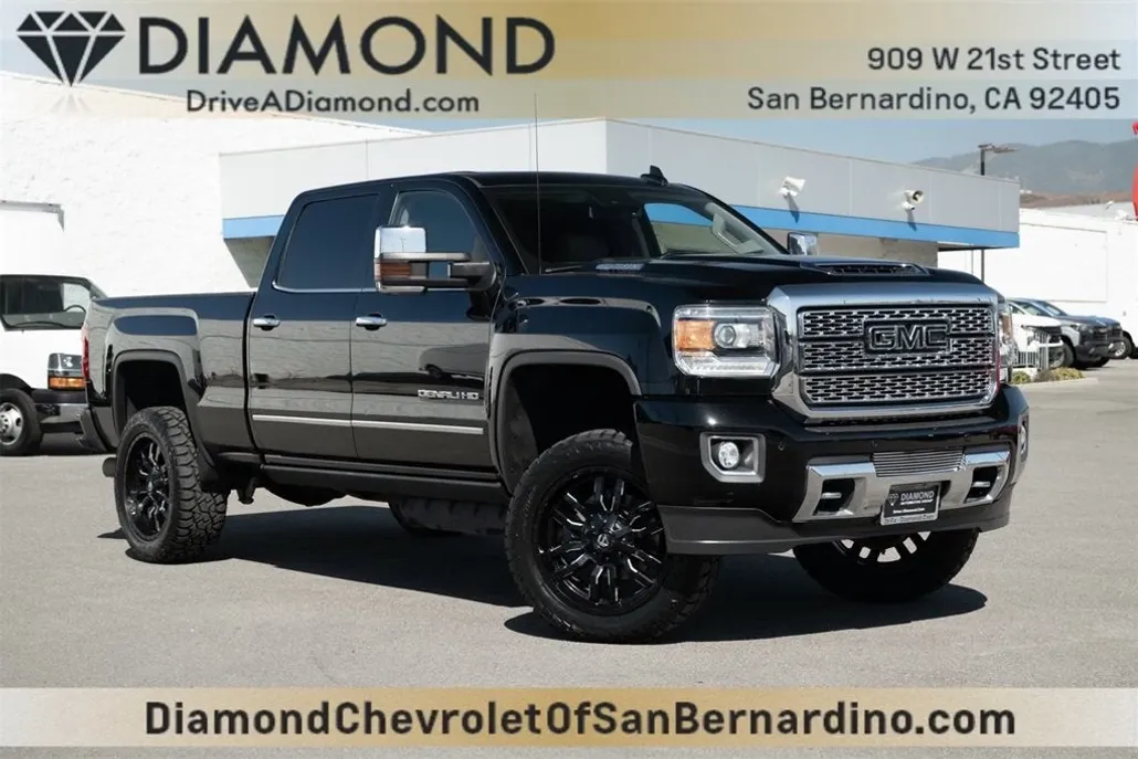 2019 Gmc Sierra 2500 HD Denali photo 1
