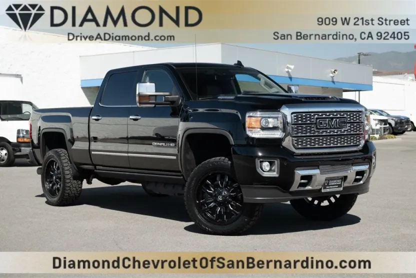 2019 Gmc Sierra 2500 HD Denali photo 1