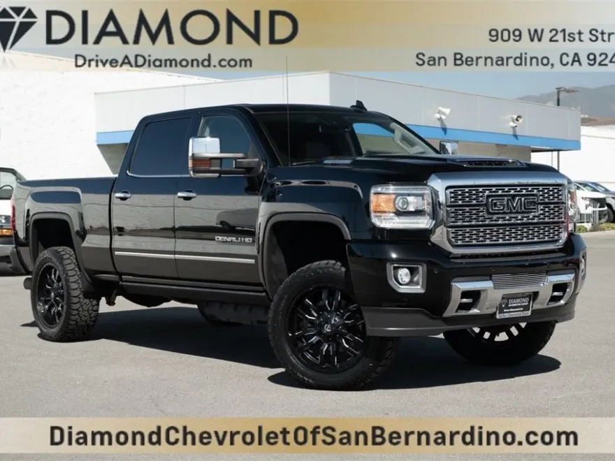 2019 Gmc Sierra 2500 HD Denali photo 1