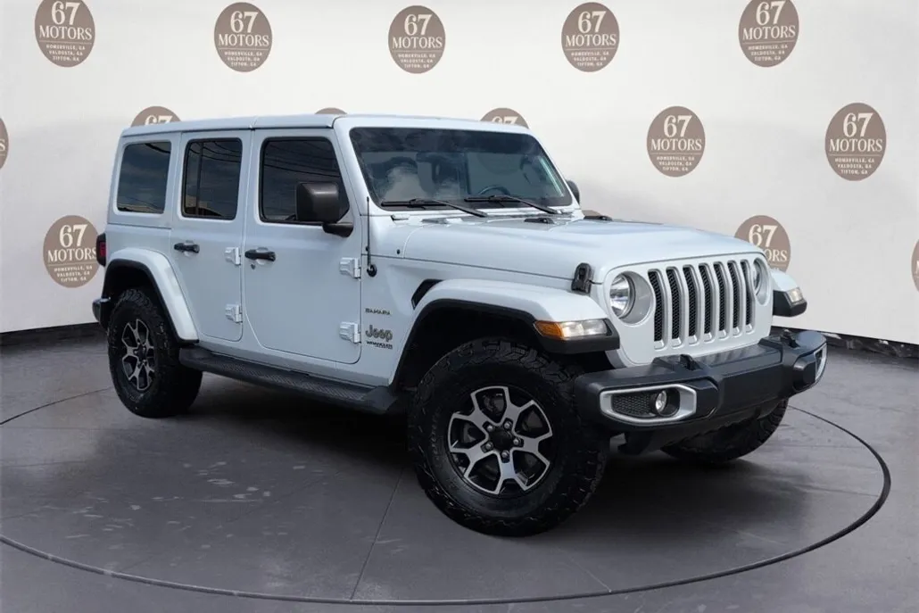 2020 Jeep Wrangler Unlimited Sahara photo 1