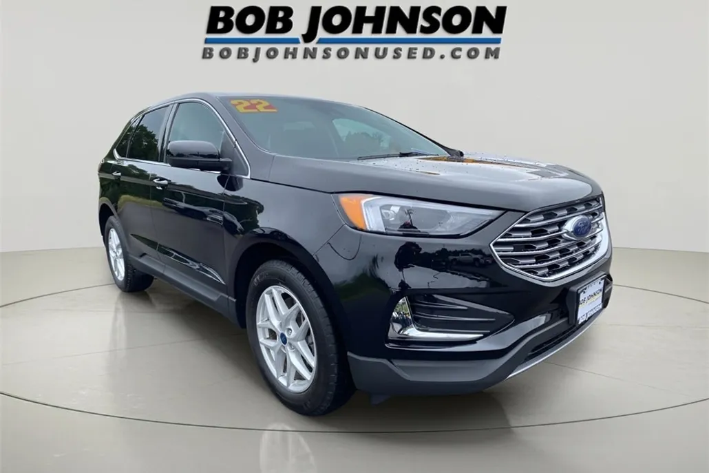 2022 Ford Edge SEL photo 1