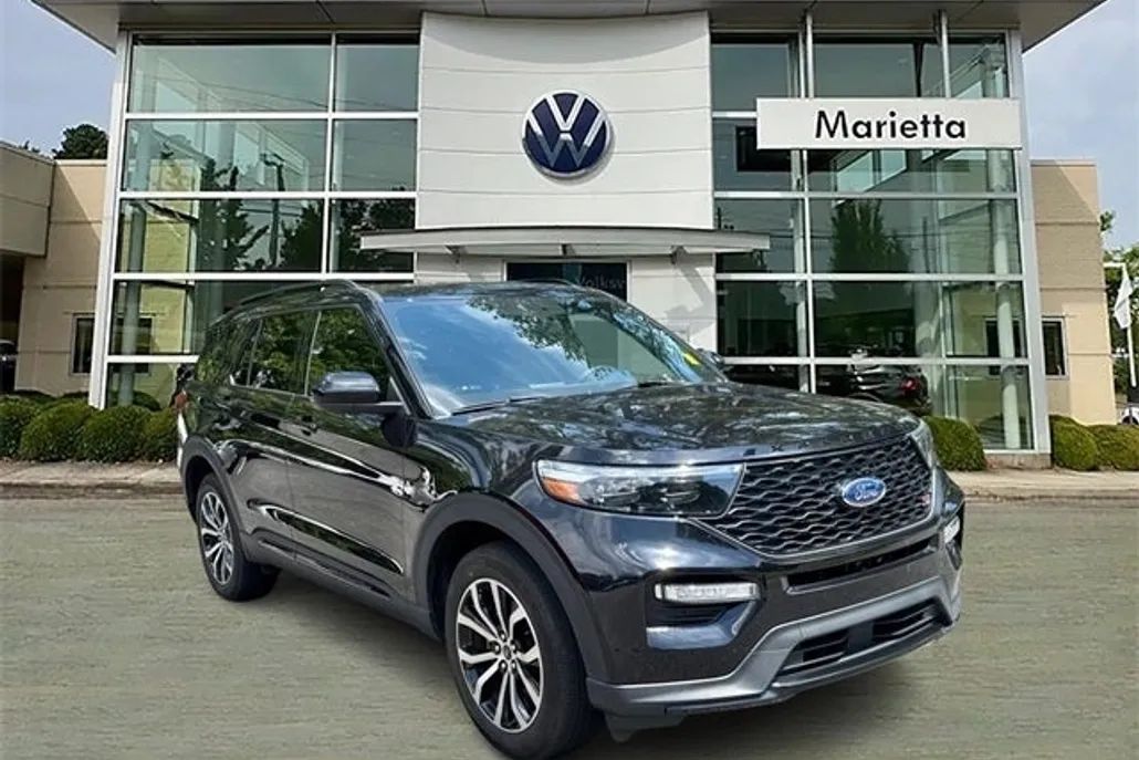 2022 Ford Explorer ST photo 1
