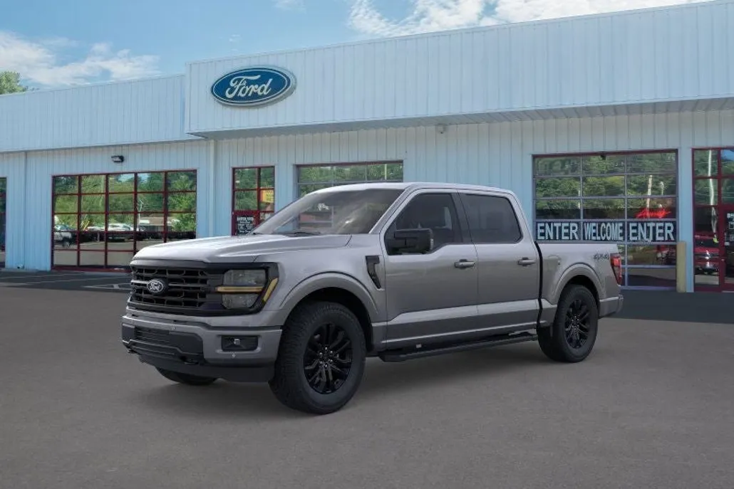 2025 Ford F-150 XLT photo 1