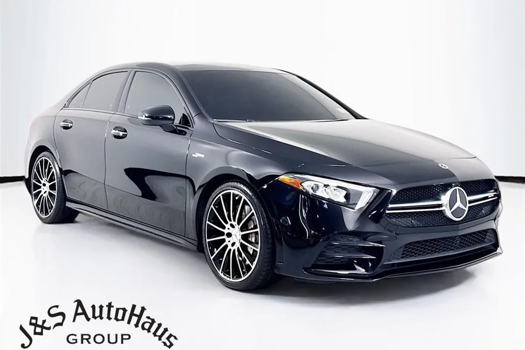 2021 Mercedes Benz A AMG 35 4MATIC photo 1