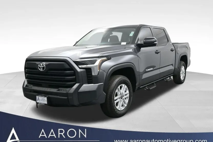 2024 Toyota Tundra SR5 CrewMax photo 1