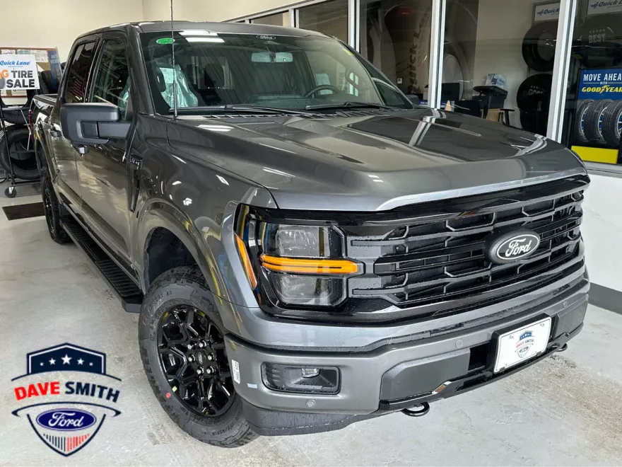 2025 Ford F-150 XLT photo 1