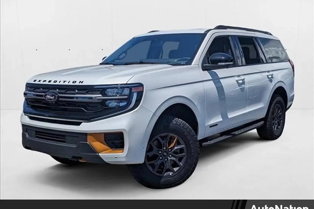 2025 Ford Expedition photo 1