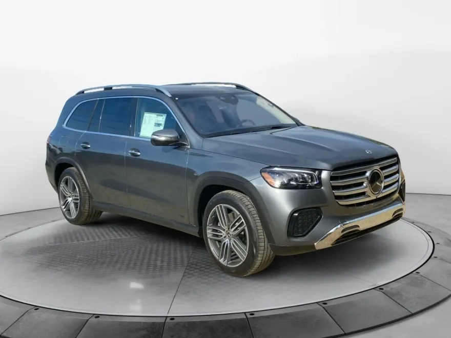 2026 Mercedes Benz GLS 450 4MATIC photo 1