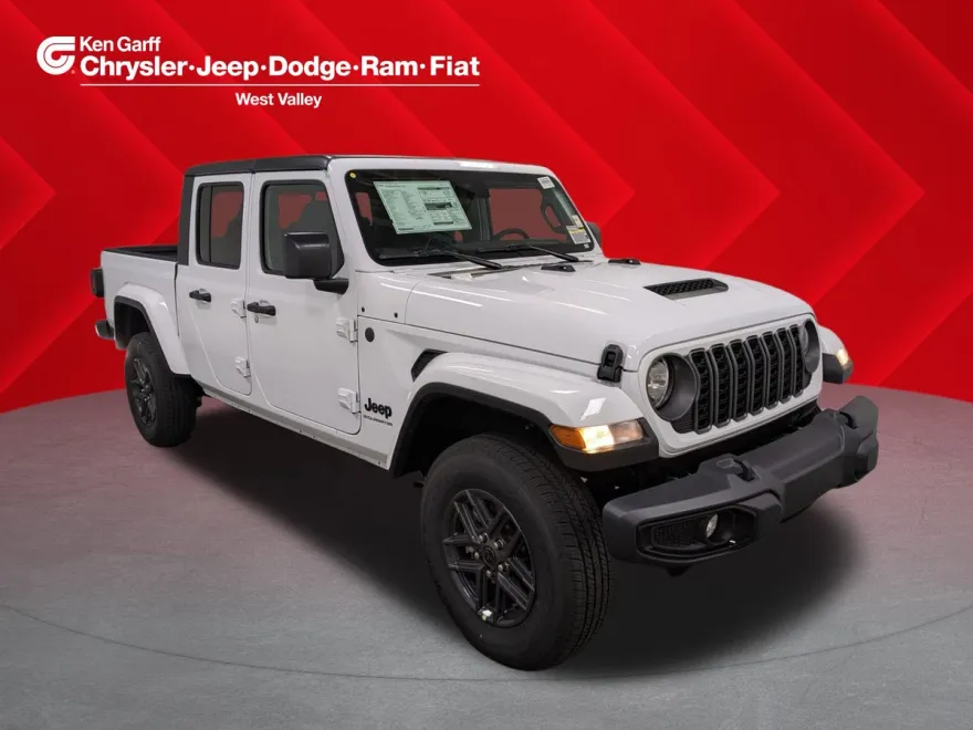 2025 Jeep Gladiator Sport S photo 1