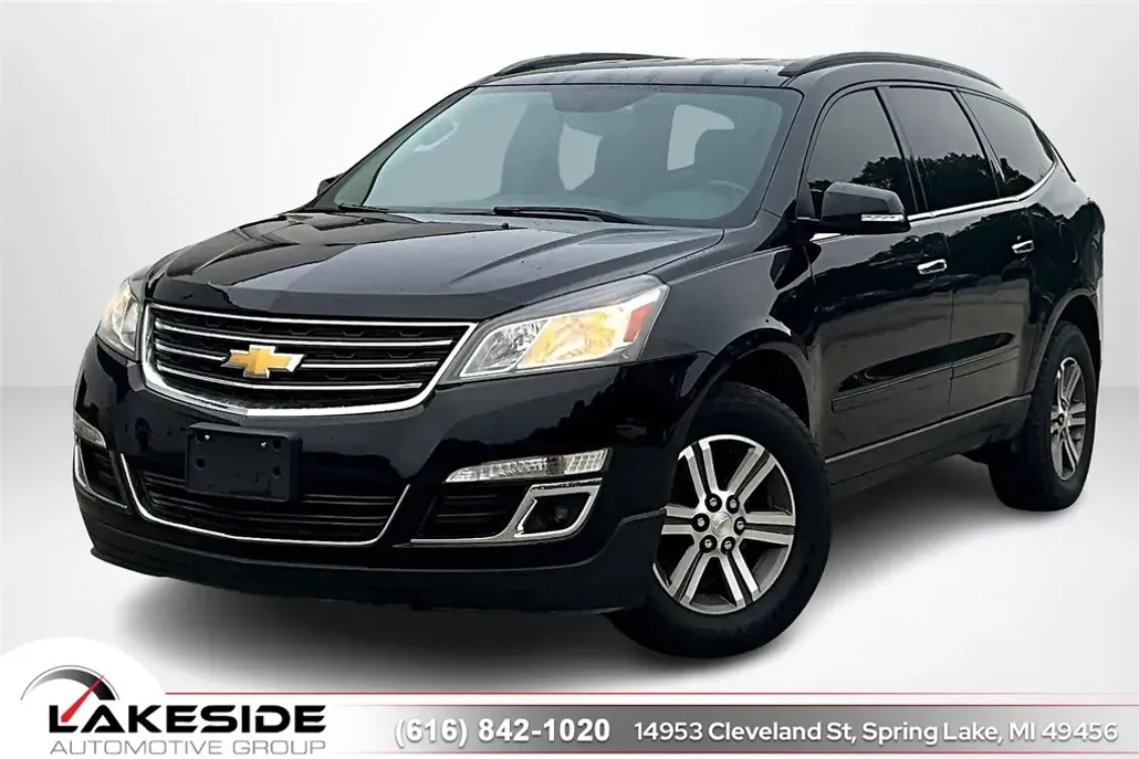 2017 Chevrolet Traverse 2LT photo 1