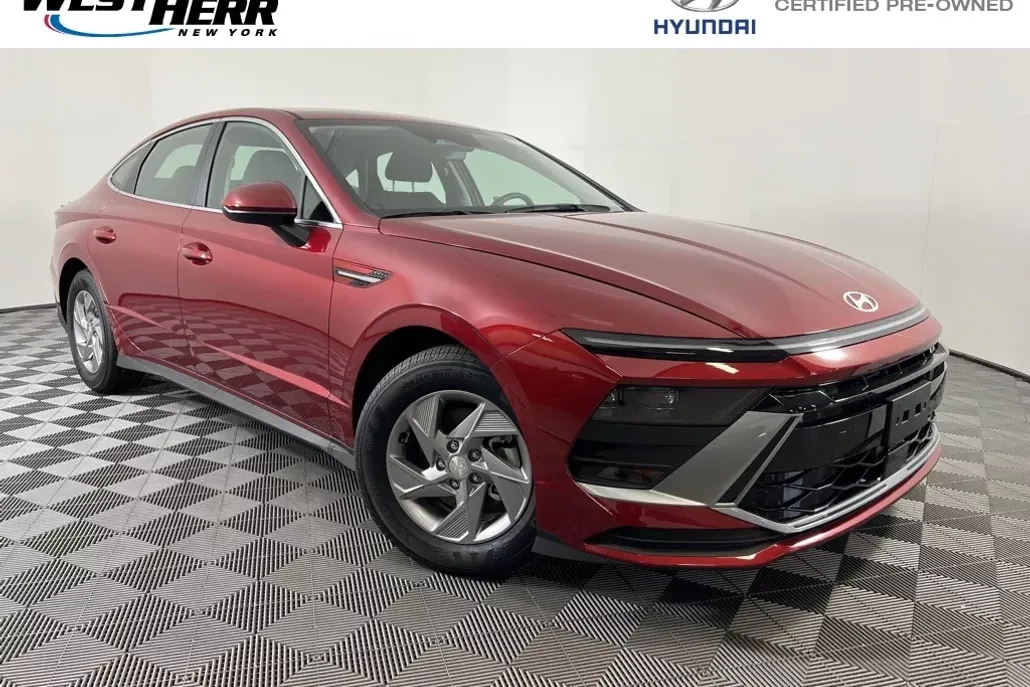 2025 Hyundai Sonata SE photo 1