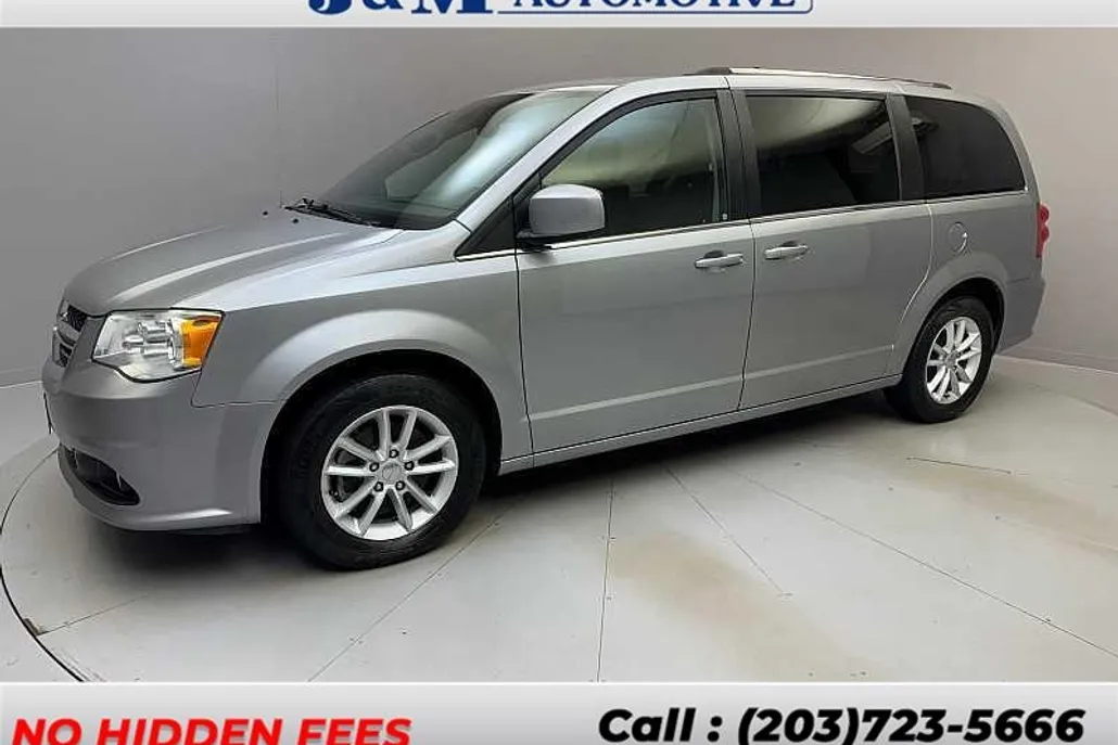2019 Dodge Grand Caravan SXT photo 1