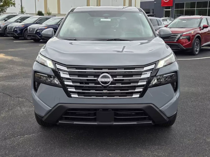 2026 Nissan Rogue SV photo 1