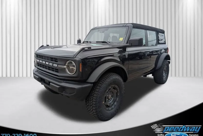 2025 Ford Bronco Base photo 1