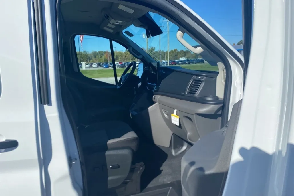 2025 Ford Transit photo 1