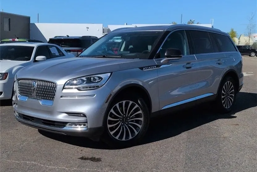 2023 Lincoln Aviator Reserve photo 1