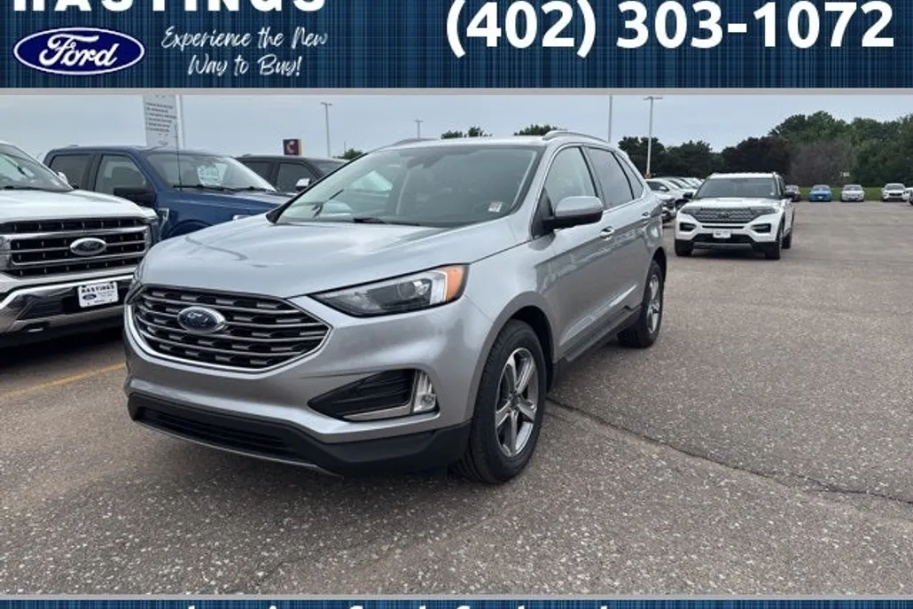 2022 Ford Edge SEL photo 1