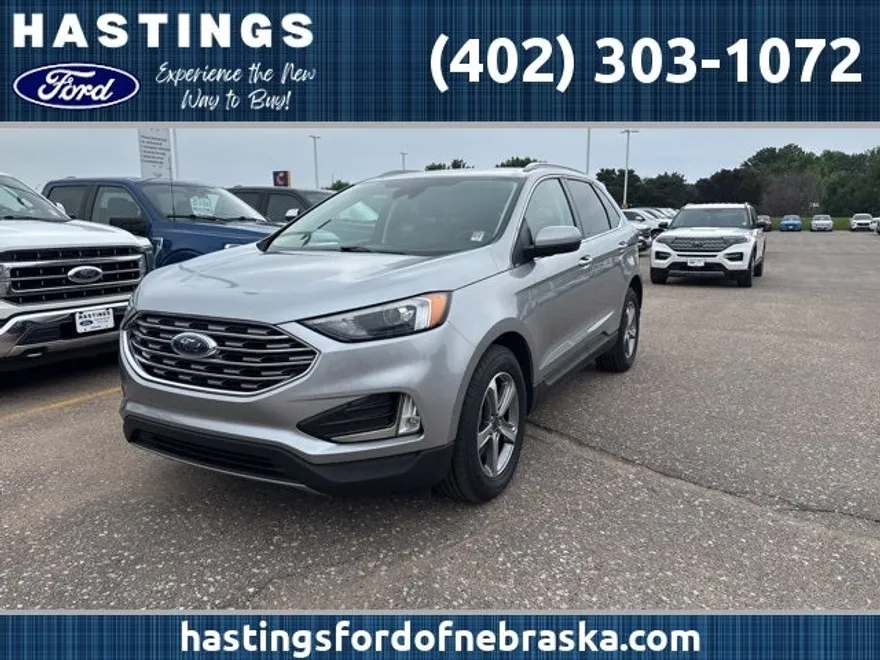 2022 Ford Edge SEL photo 1