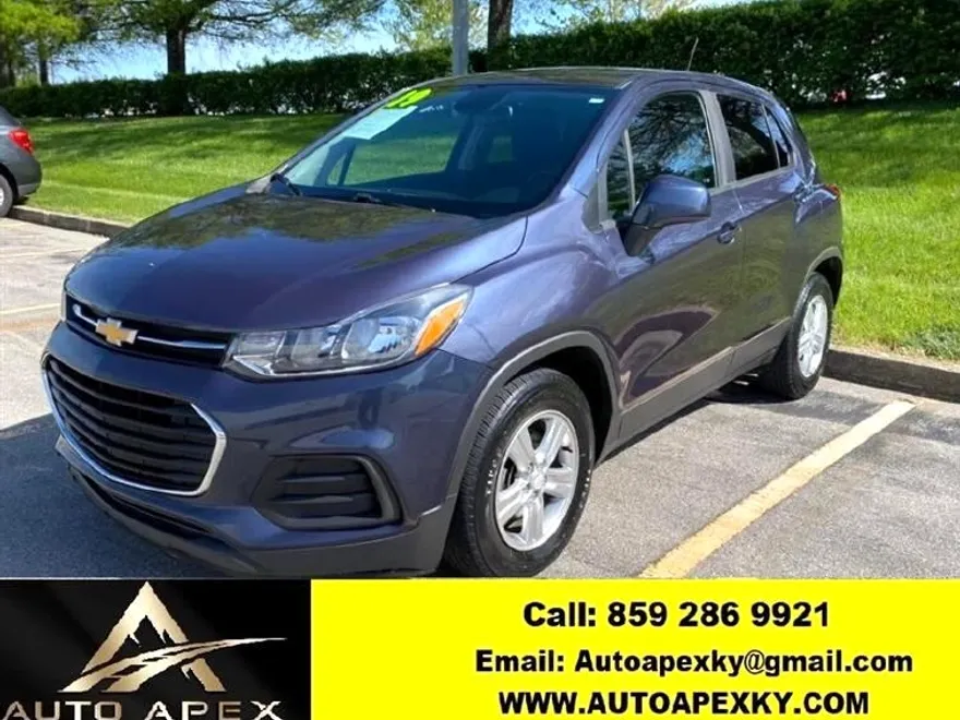 2019 Chevrolet Trax LS photo 1
