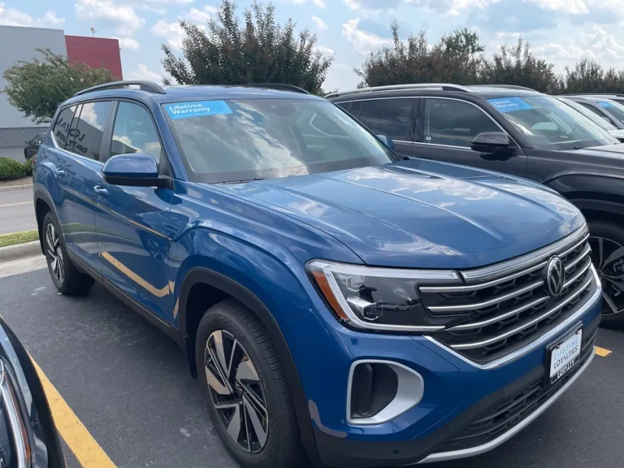 2026 Volkswagen Atlas SE Technology photo 1