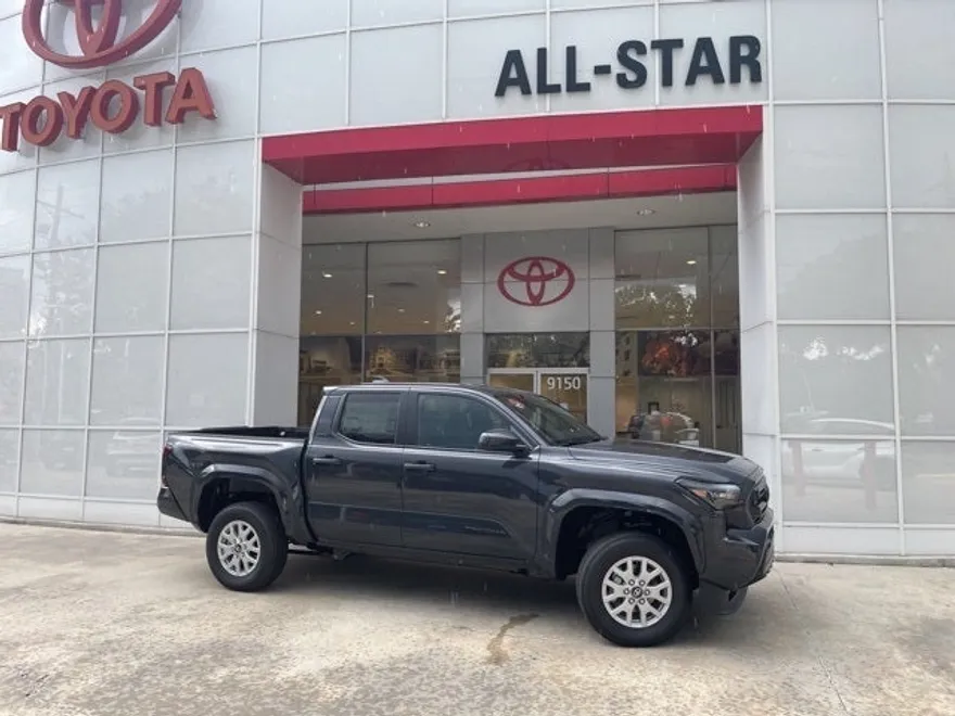 2025 Toyota Tacoma SR5 Double Cab photo 1
