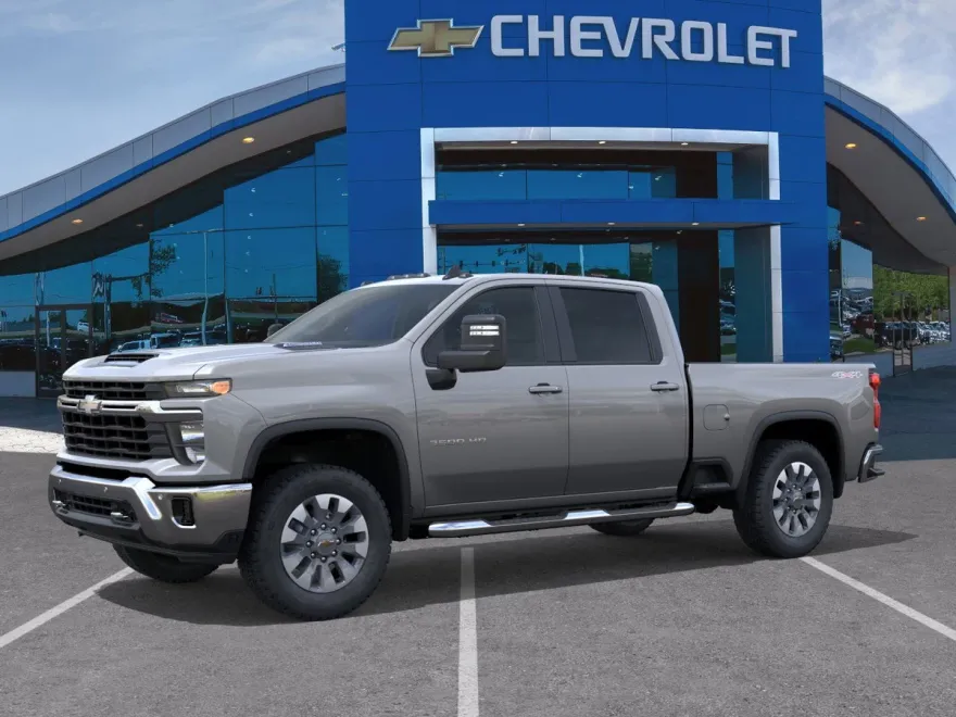 2026 Chevrolet Silverado 3500HD LT photo 1