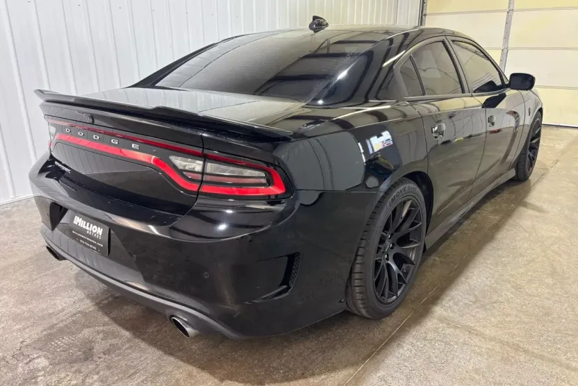 2016 Dodge Charger SRT8 Hellcat photo 1