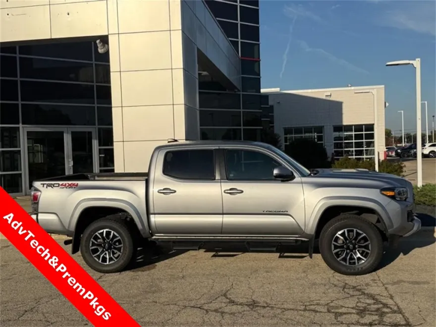 2021 Toyota Tacoma TRD Sport photo 1