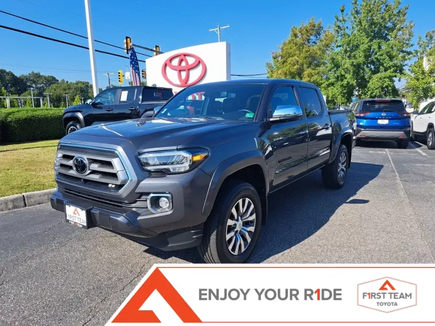 2023 Toyota Tacoma Limited photo 1