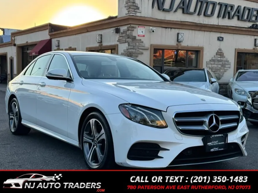 2019 Mercedes Benz E 300 4MATIC Sedan photo 1