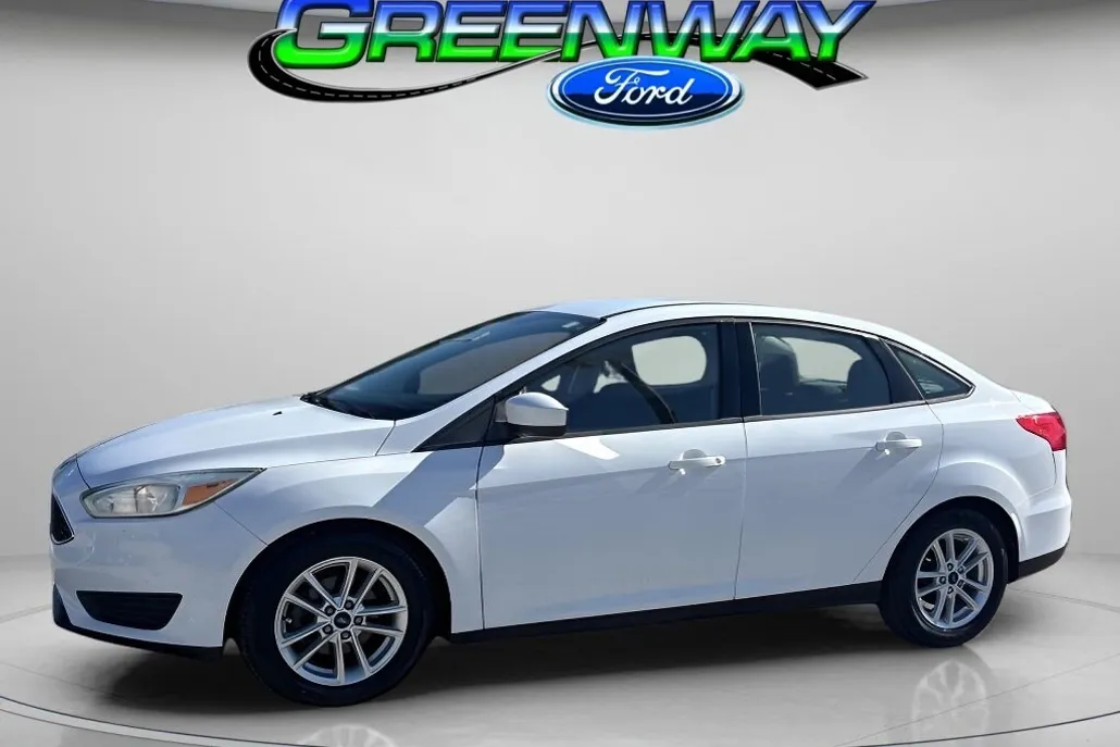2018 Ford Focus SE photo 1