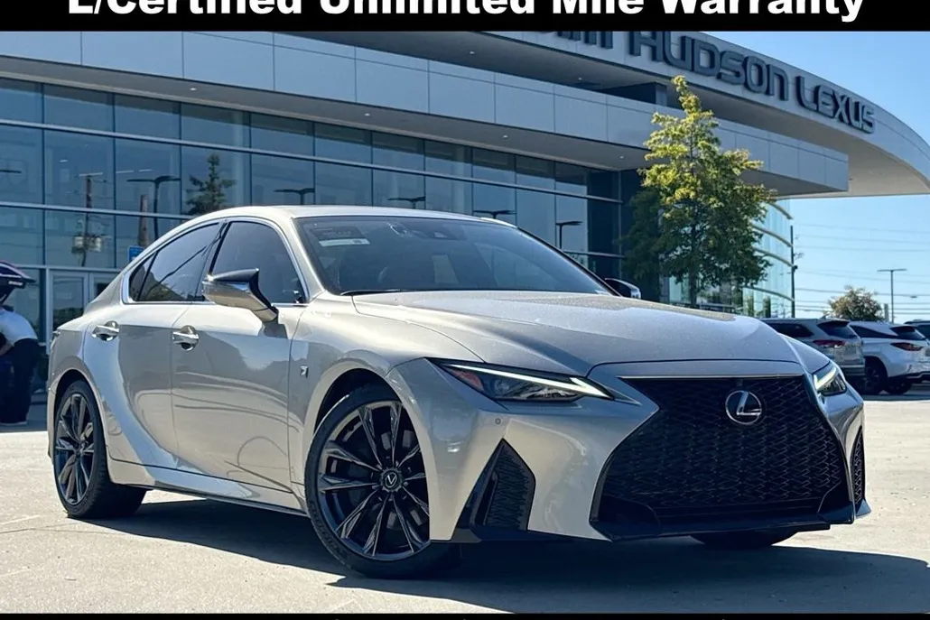 2023 Lexus IS 350 F SPORT photo 1