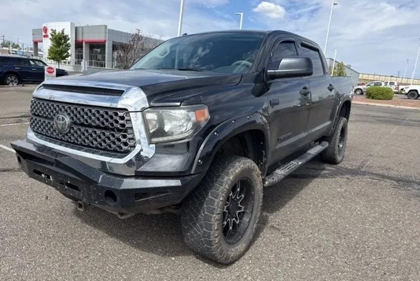 2018 Toyota Tundra SR5 photo 1