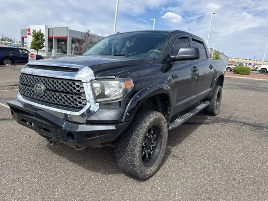 2018 Toyota Tundra SR5 photo 1