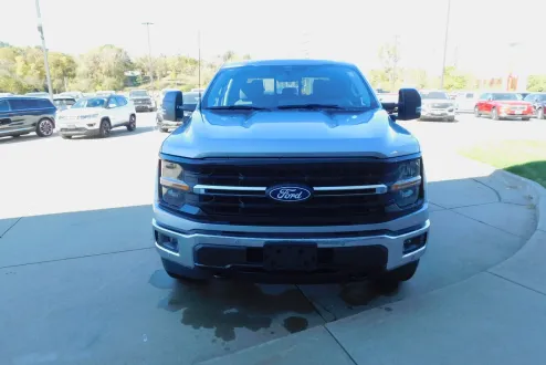 2024 Ford F-150 XLT photo 2