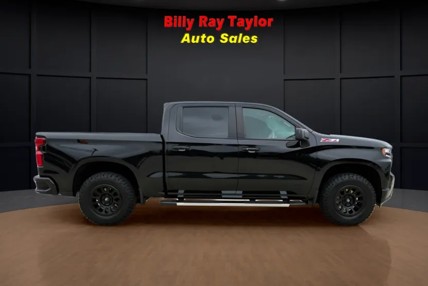 2021 Chevrolet Silverado 1500 RST photo 1