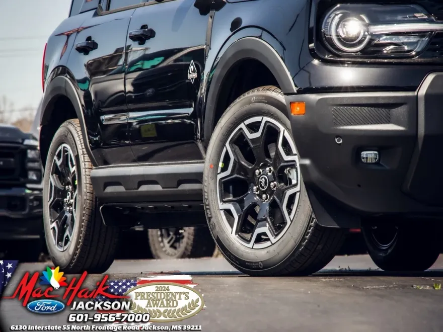 2025 Ford Bronco Sport Outer Banks photo 1
